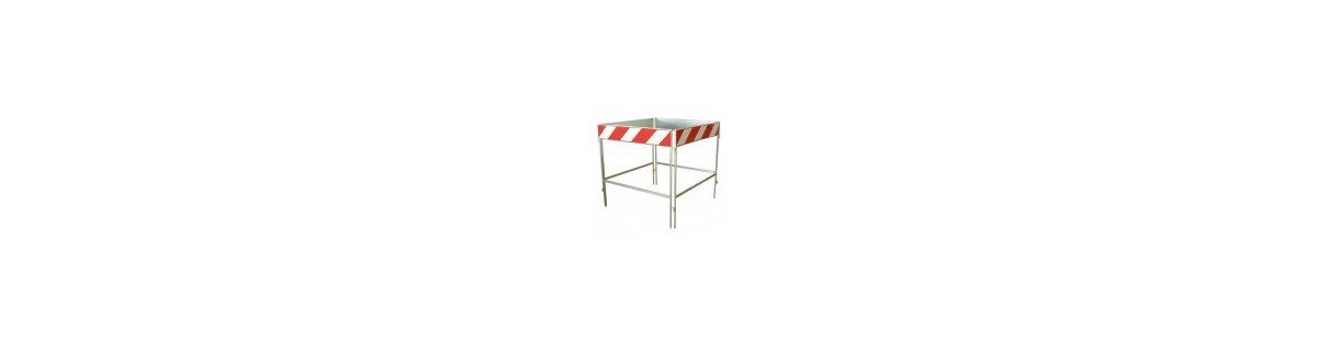 Panneaux de signalisation routière